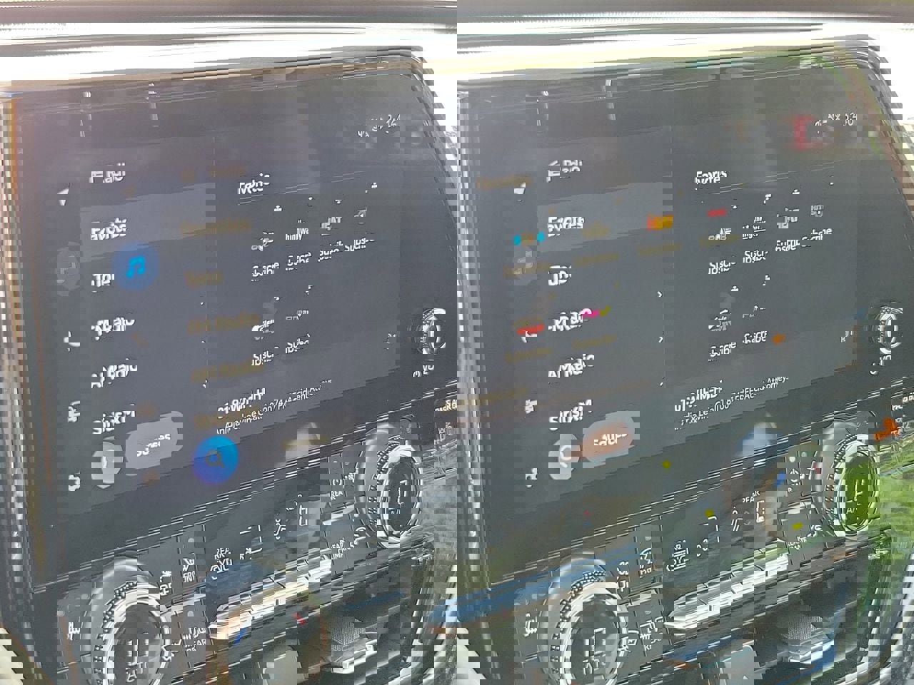 Used 2023 Toyota Highlander XLE FWD image 25