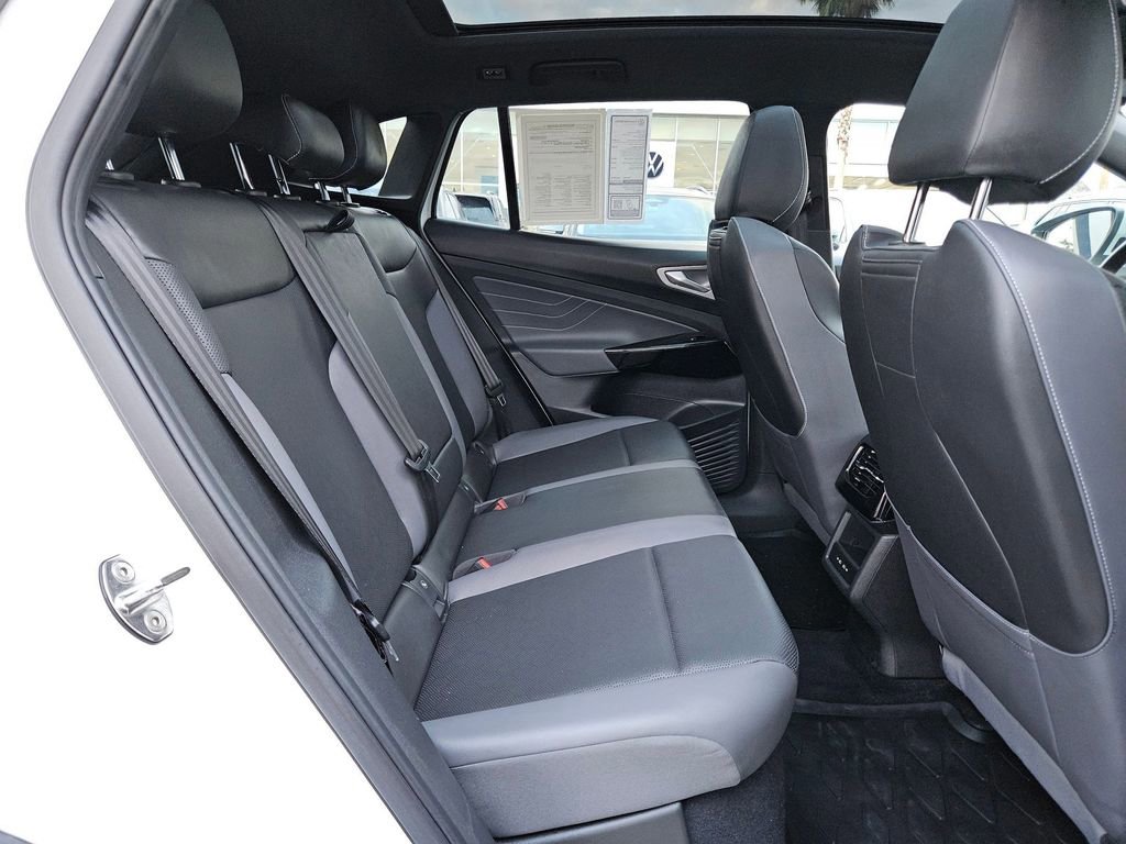Used 2023 Volkswagen ID.4 S image 20