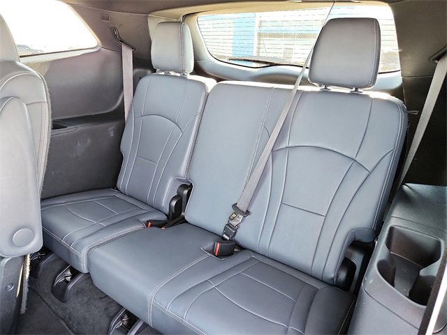 Used 2022 Buick Enclave Premium image 13