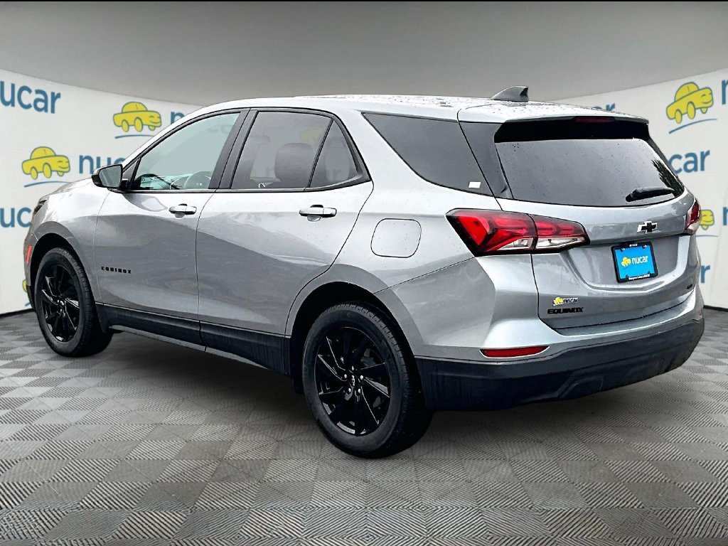 Used 2024 Chevrolet Equinox LS w/ LS Convenience Package AWD/4WD image 4