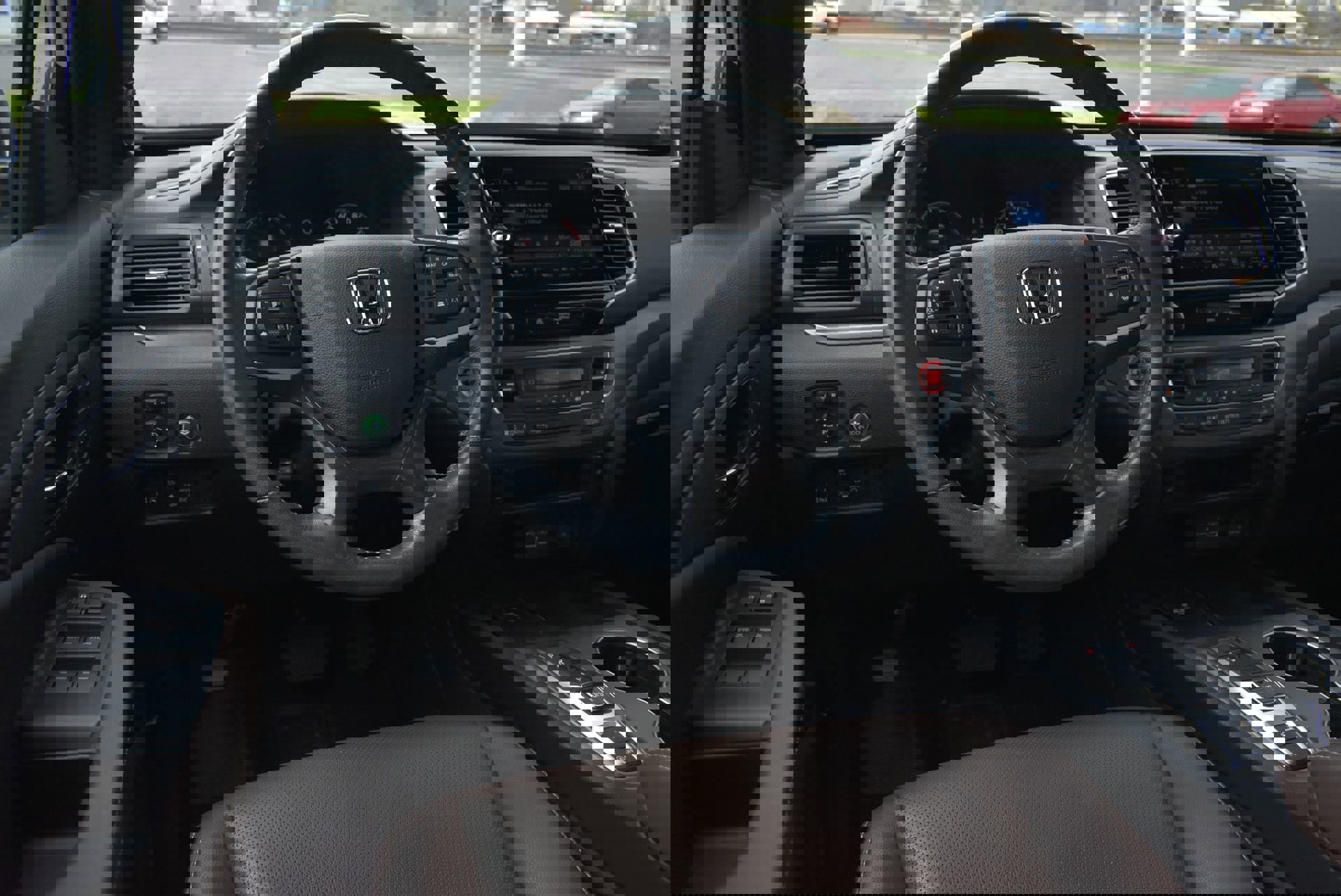 Used 2025 Honda Ridgeline RTL image 17