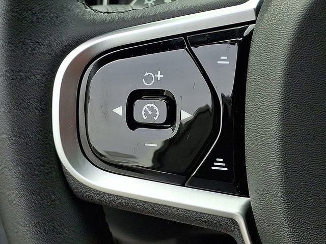 Used 2025 Volvo XC90 T8 Ultra w/ Protection Package Premier image 22