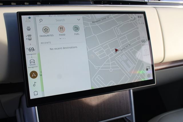 Used 2024 Land Rover Range Rover Long Wheelbase SE image 20