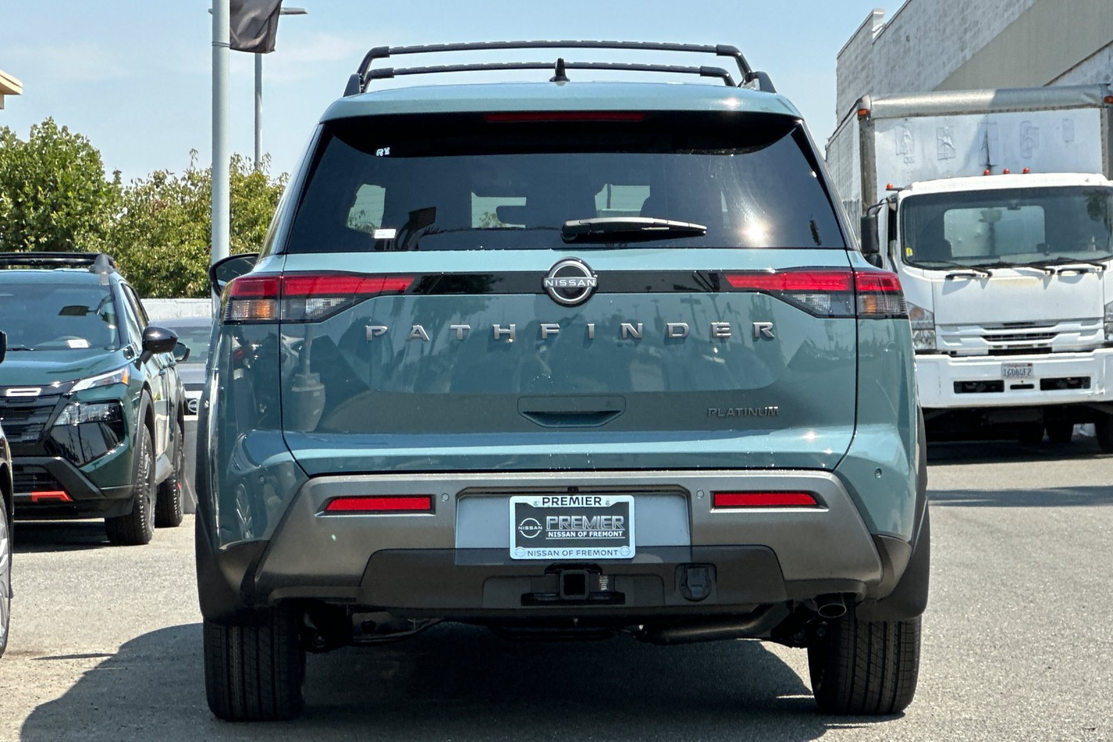 New 2026 Nissan Pathfinder Platinum FWD image 5