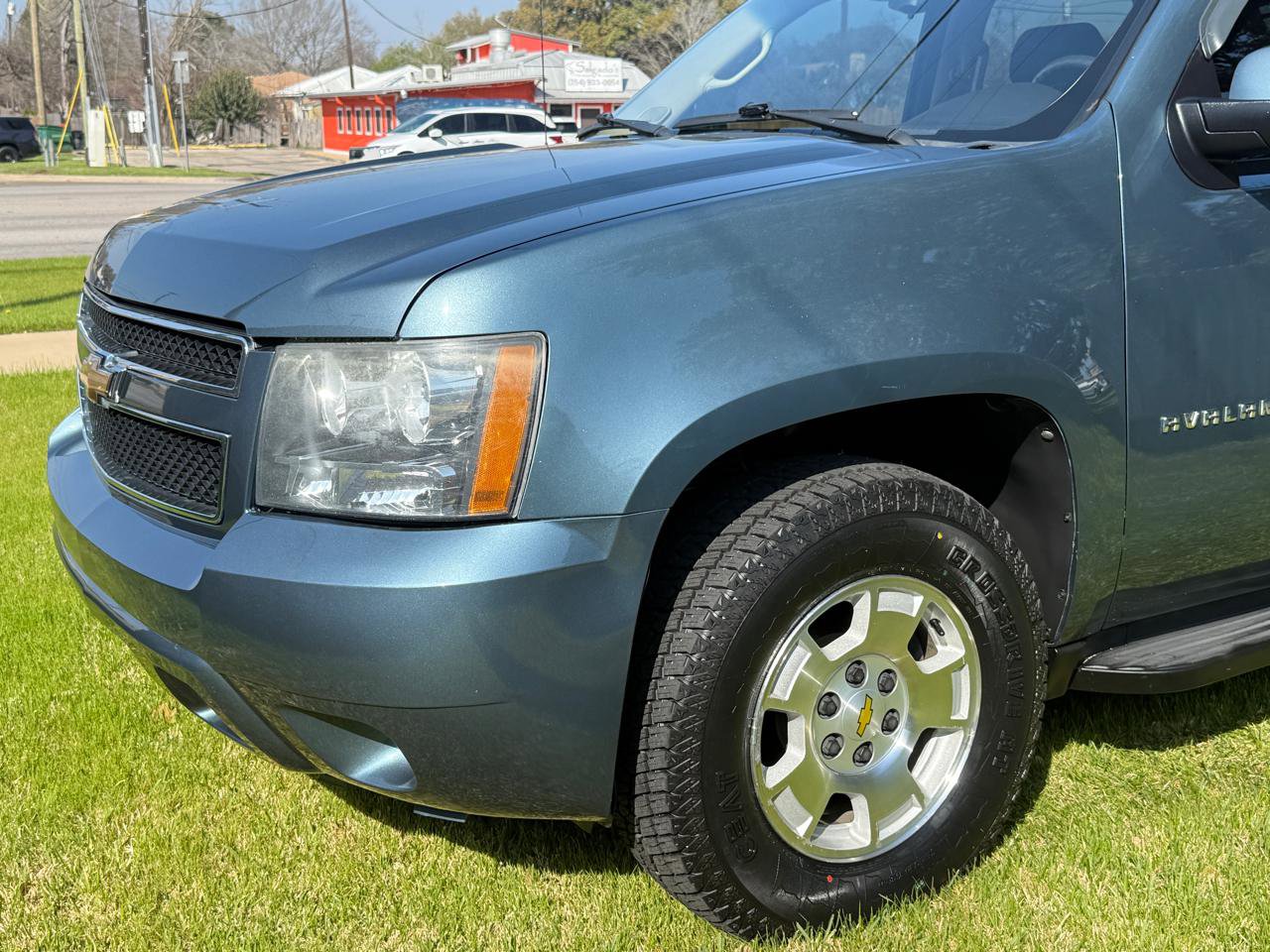 Used 2010 Chevrolet Avalanche LT RWD image 30