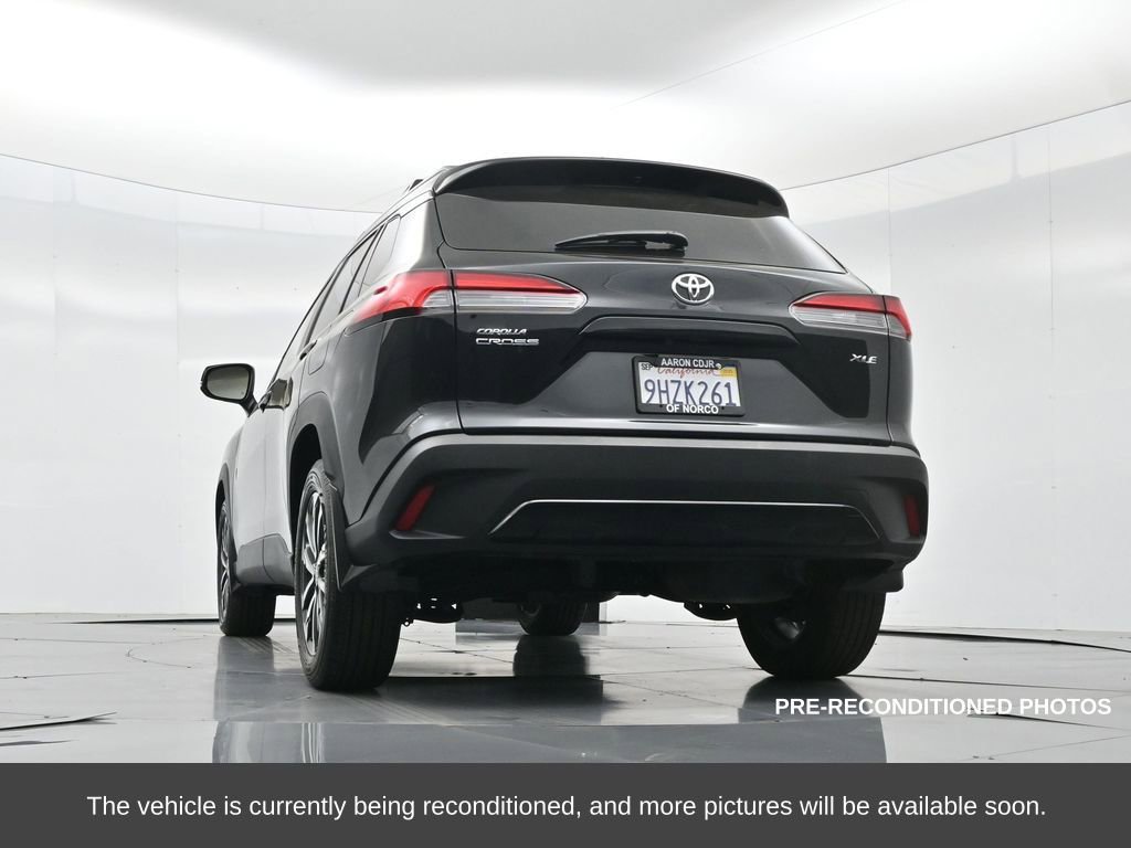 Used 2023 Toyota Corolla Cross XLE image 49