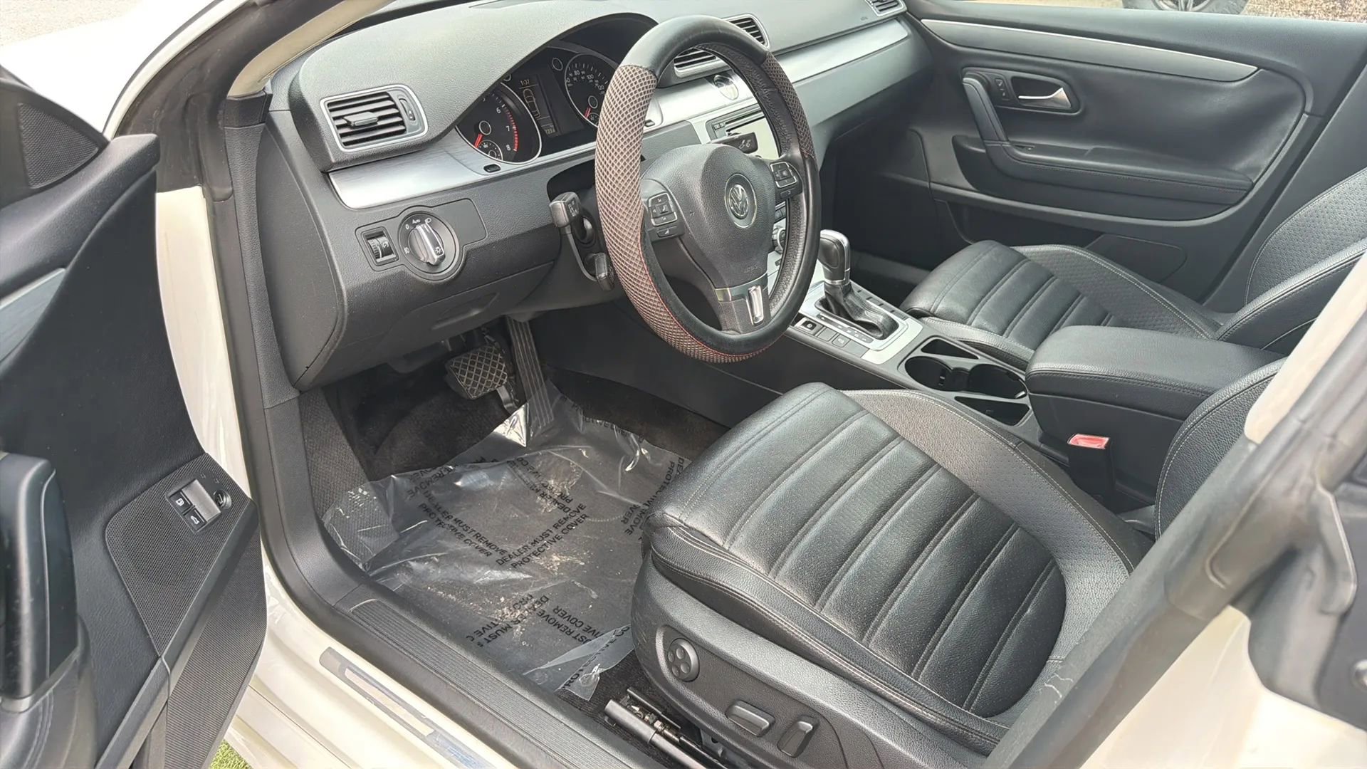 Used 2014 Volkswagen CC R-Line image 24