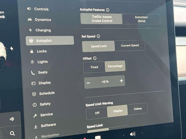 Used 2022 Tesla Model Y Performance image 38