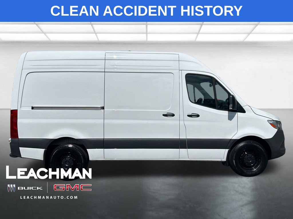 Used 2025 Mercedes-Benz Sprinter 2500 video 2