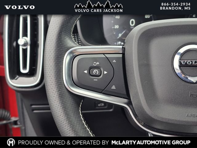 Used 2021 Volvo XC40 T5 R-Design AWD/4WD image 26