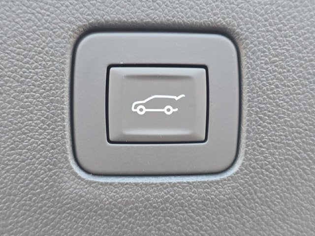New 2026 Buick Envista Sport Touring w/ Convenience I Package FWD image 17