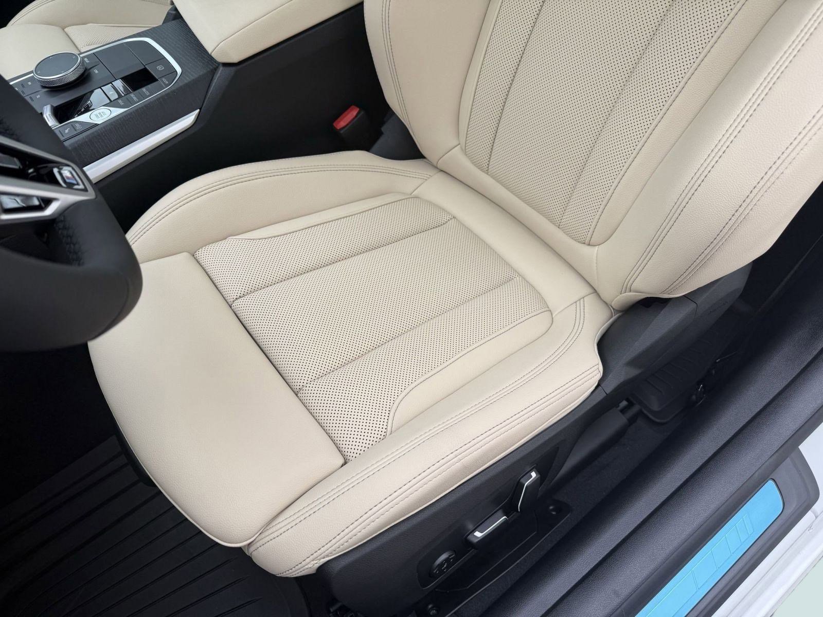 New 2026 BMW 430i Coupe w/ M Sport Package image 12