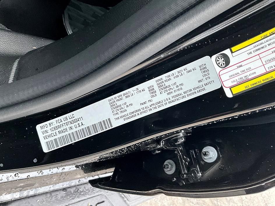 New 2026 RAM 1500 4x4 Crew Cab image 35