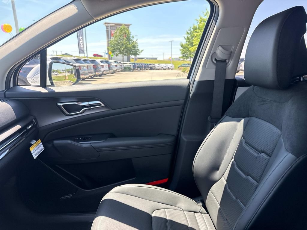 New 2026 Kia Sportage SX AWD/4WD image 17