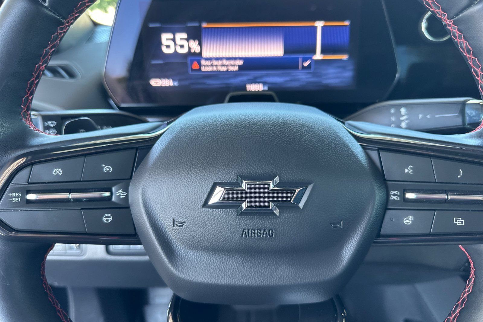 Used 2025 Chevrolet Silverado EV RST AWD/4WD image 31