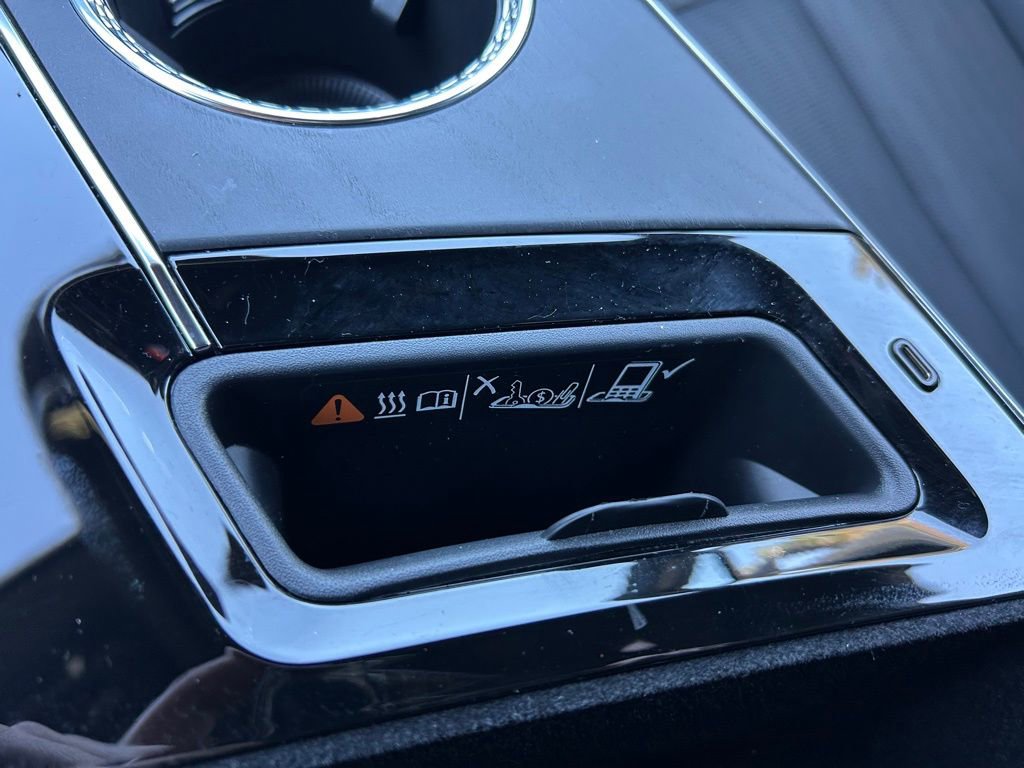 Used 2023 Cadillac Lyriq 2WD image 38