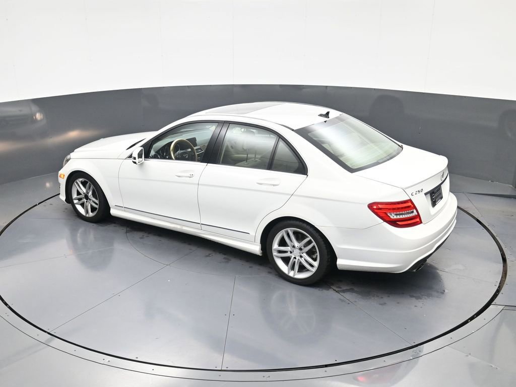 Used 2013 Mercedes-Benz C 250 Sedan image 29