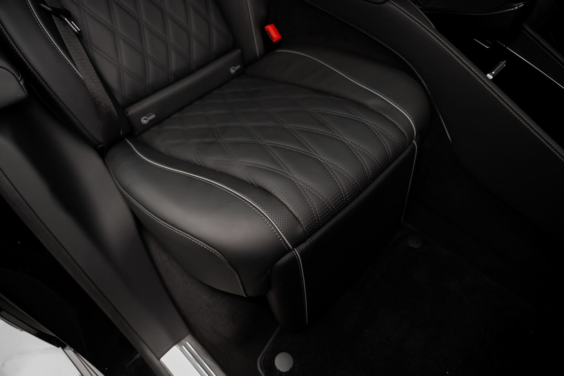Used 2024 Mercedes-Benz Maybach GLS 600 4MATIC image 72