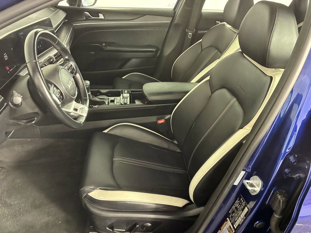 Used 2025 Kia K5 GT-Line w/ GT-Line Premium Package image 12