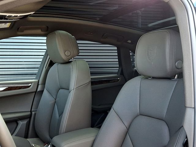 New 2026 Porsche Macan S image 5