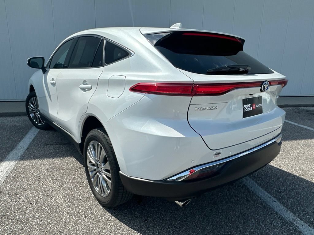 Used 2024 Toyota Venza Limited AWD/4WD image 5