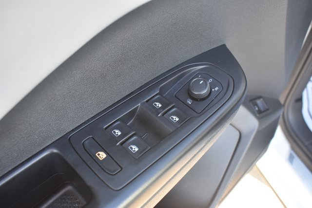 Used 2024 Volkswagen Taos SE FWD image 12