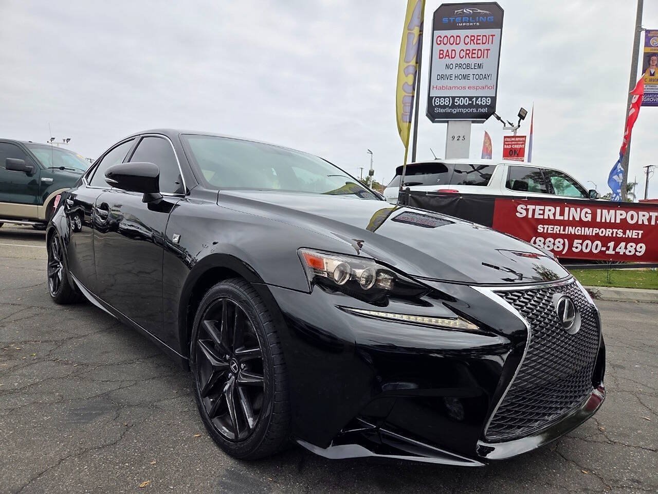 Used 2016 Lexus IS 200t w/ F Sport Package RWD image 4