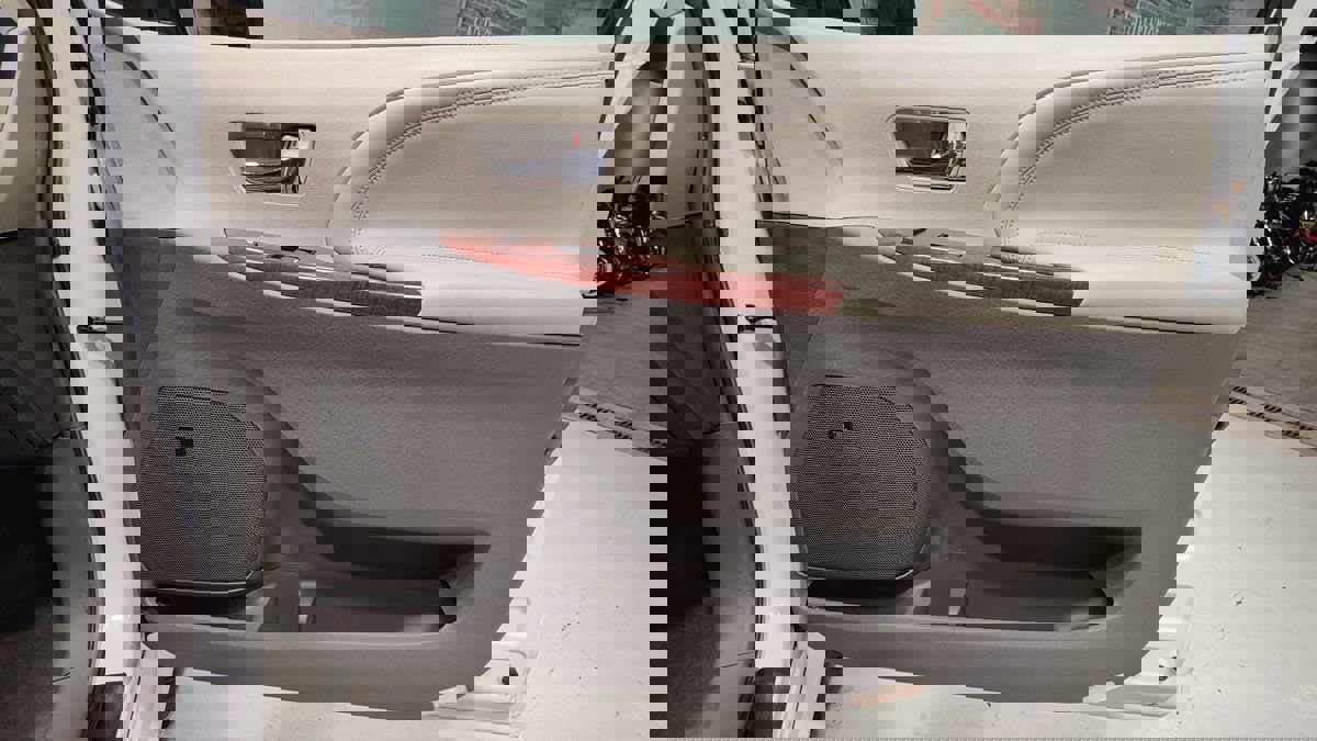 Used 2013 Toyota Sienna Limited w/ Premium Pkg image 10