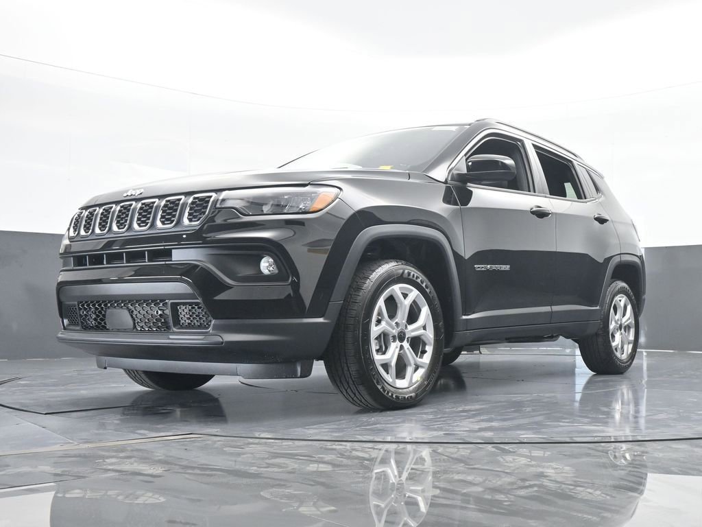 Used 2026 Jeep Compass Latitude AWD/4WD image 49