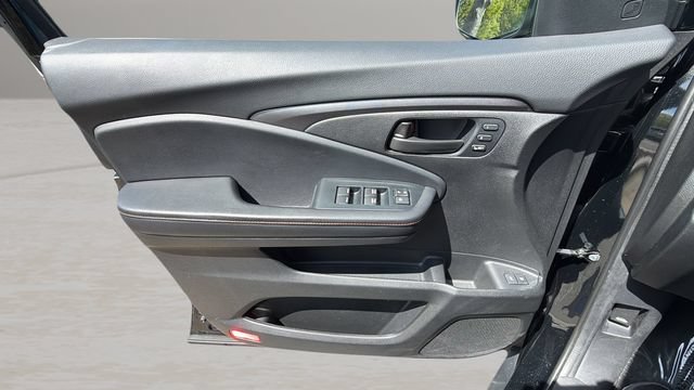 Used 2023 Honda Passport TrailSport image 32