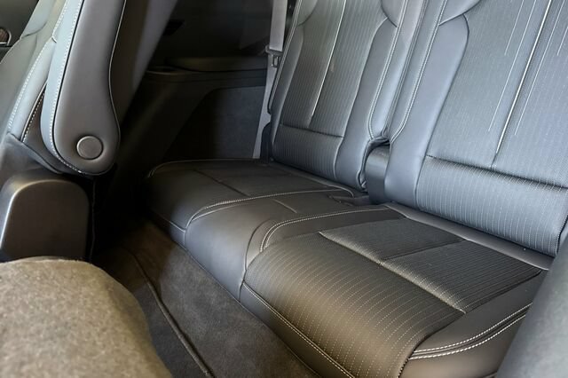 Certified 2026 Cadillac Vistiq Sport AWD/4WD image 15