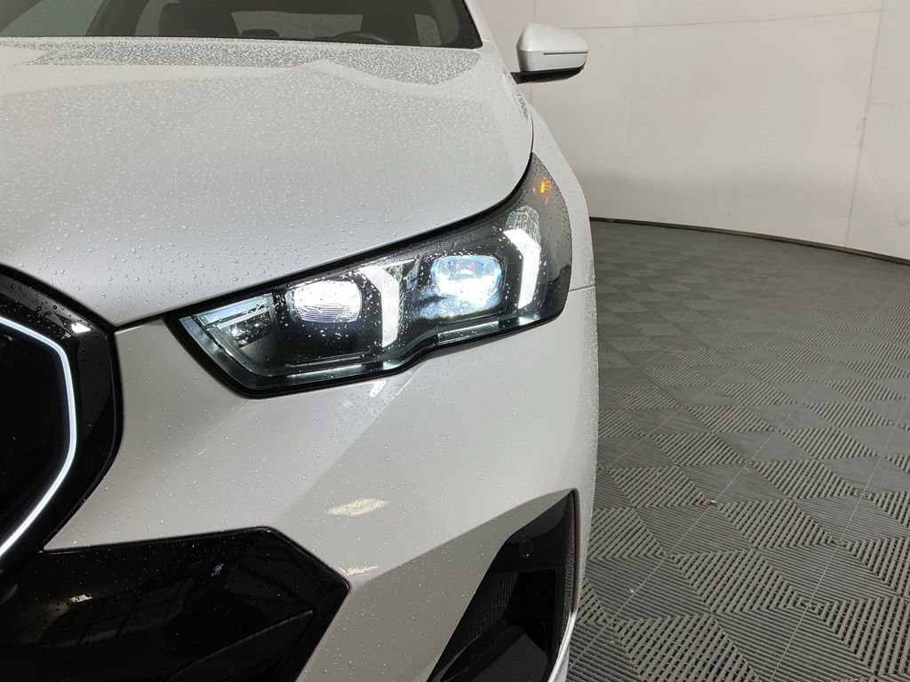 Certified 2025 BMW 530i w/ M Sport Package RWD image 8