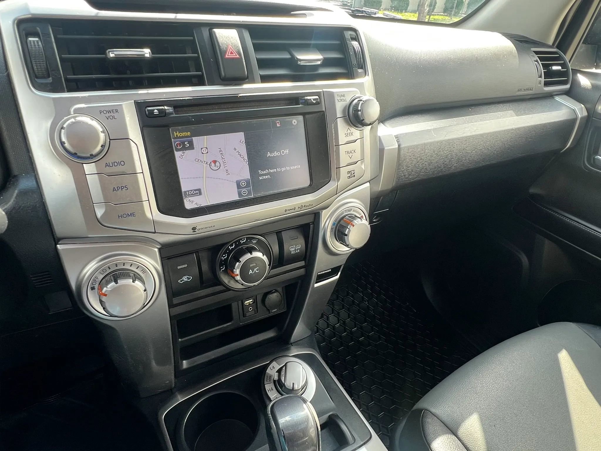 Used 2016 Toyota 4Runner Limited AWD/4WD image 24