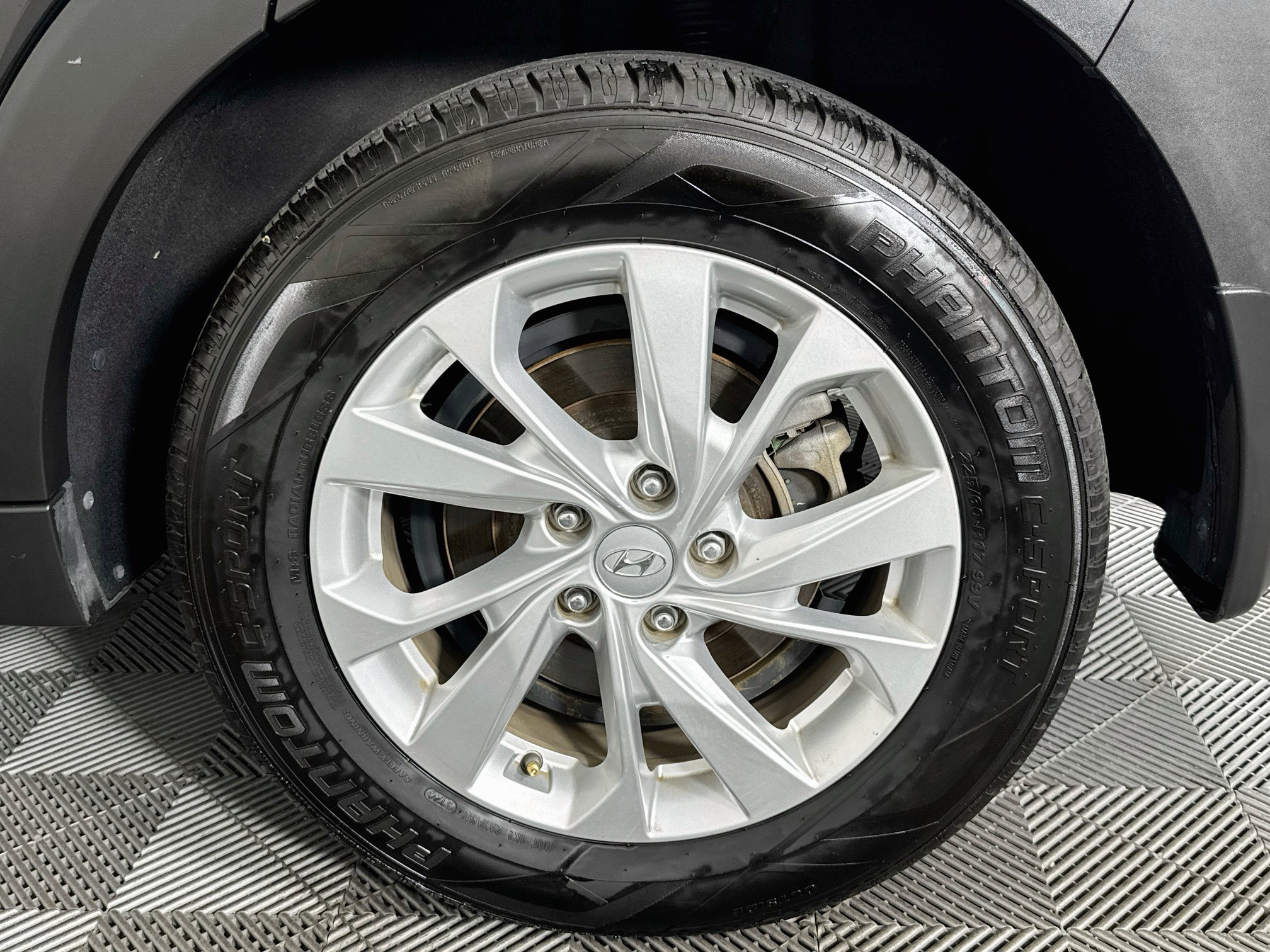 Used 2019 Hyundai Tucson Value FWD image 35