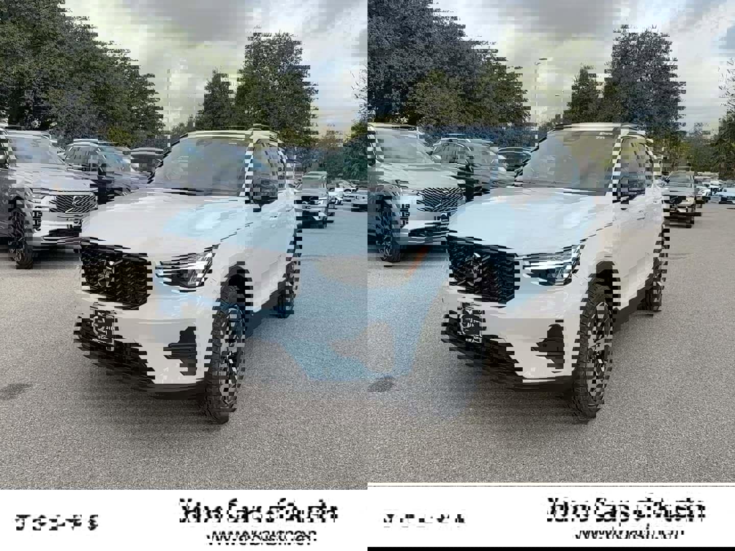 New 2026 Volvo XC40 B5 Core