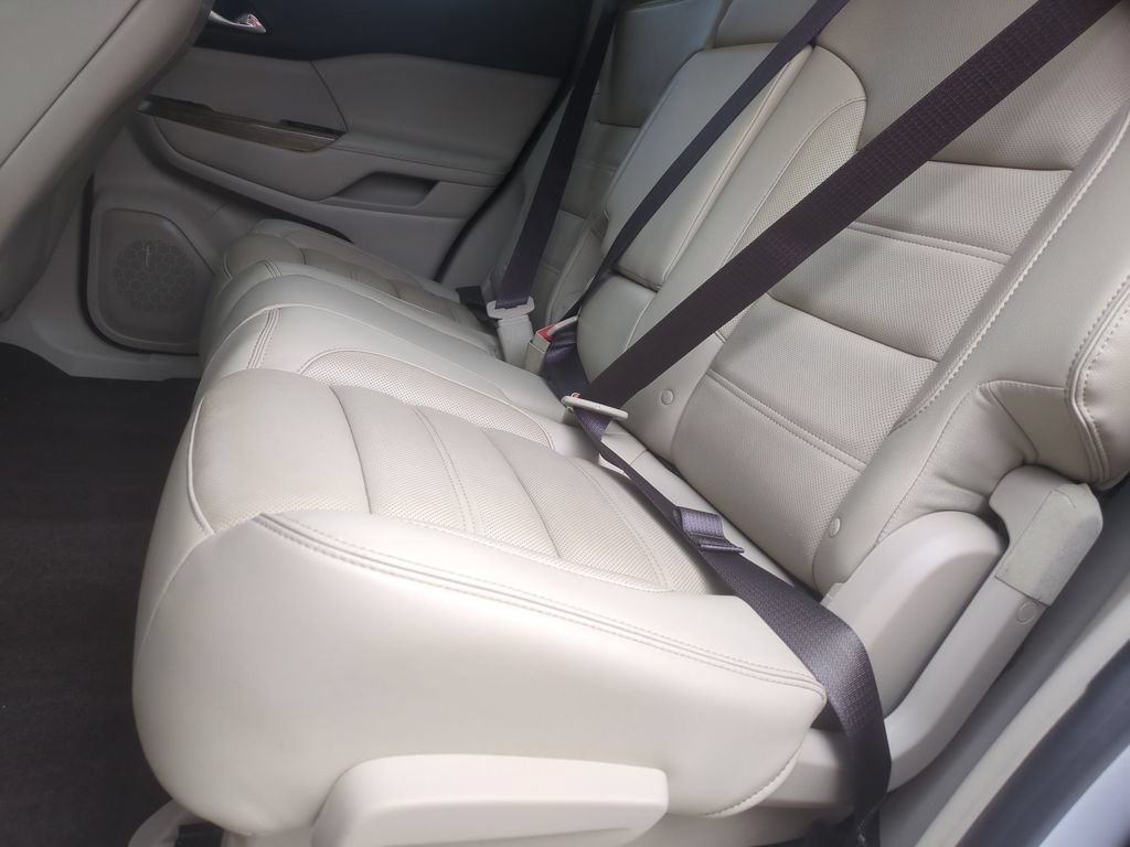 Used 2019 GMC Acadia Denali w/ Technology Package FWD image 14