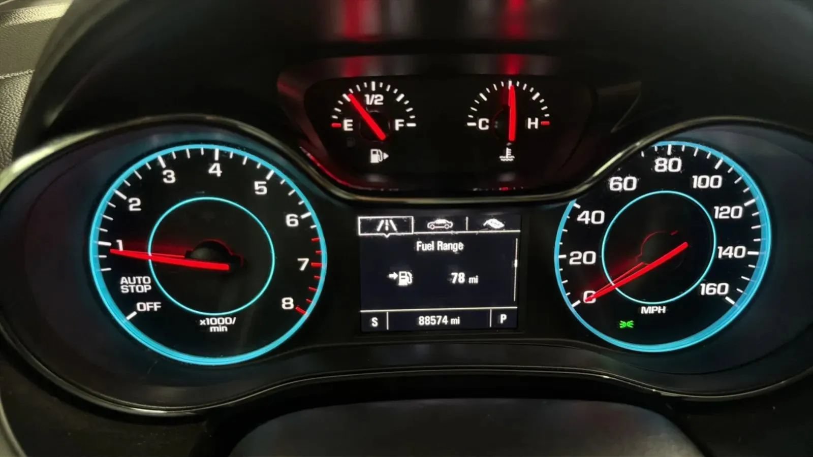 Used 2017 Chevrolet Cruze Premier w/ RS Package FWD image 11