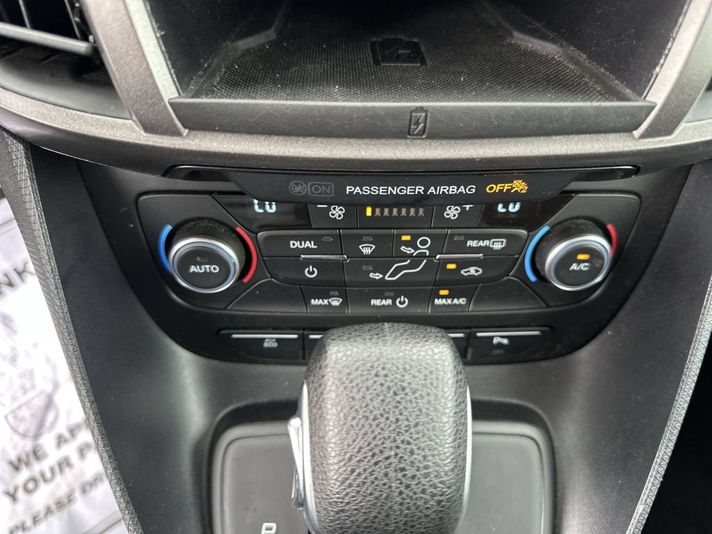 Used 2023 Ford Transit Connect XLT FWD image 24