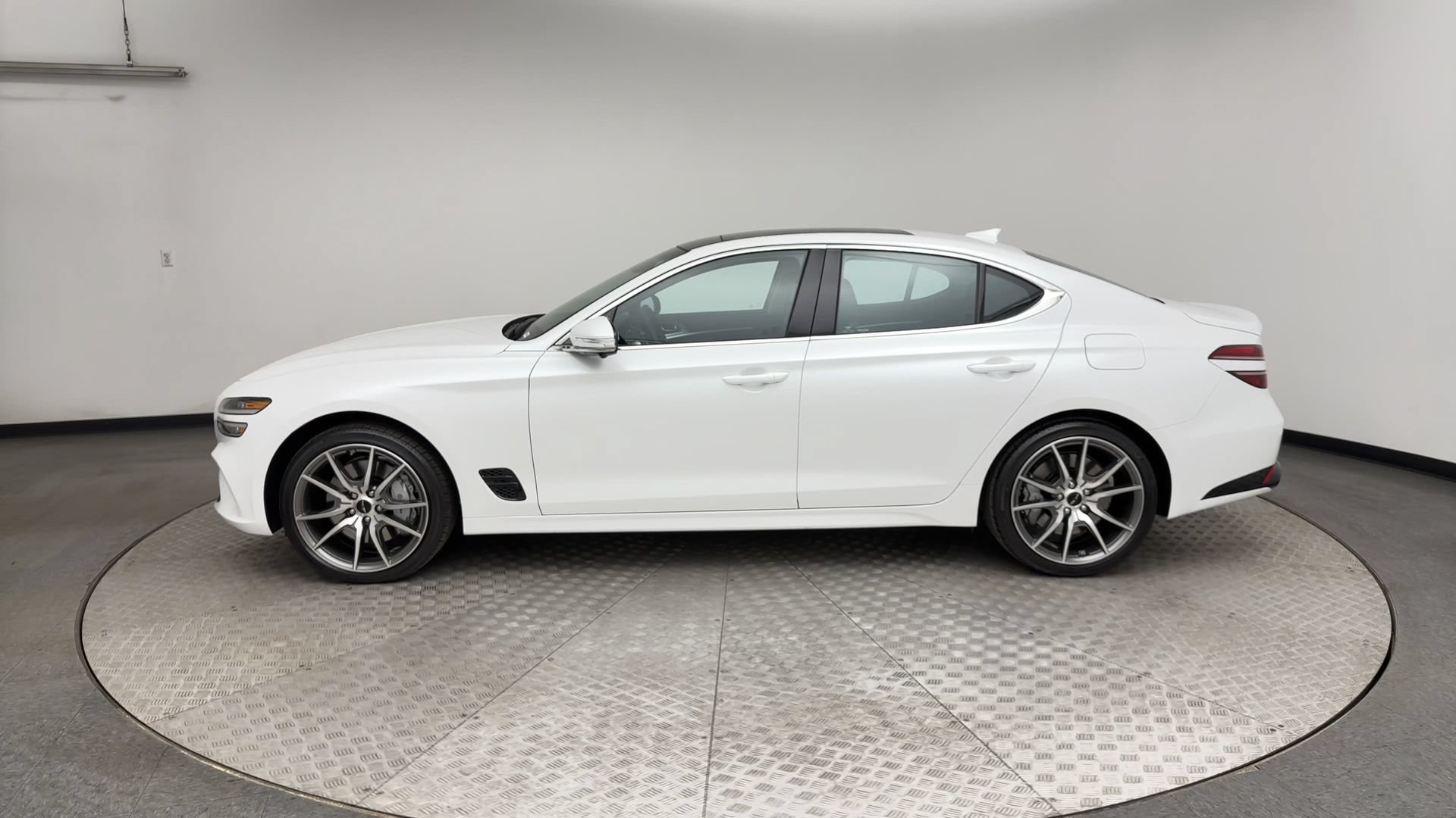 Certified 2026 Genesis G70 2.5T Prestige AWD/4WD image 5