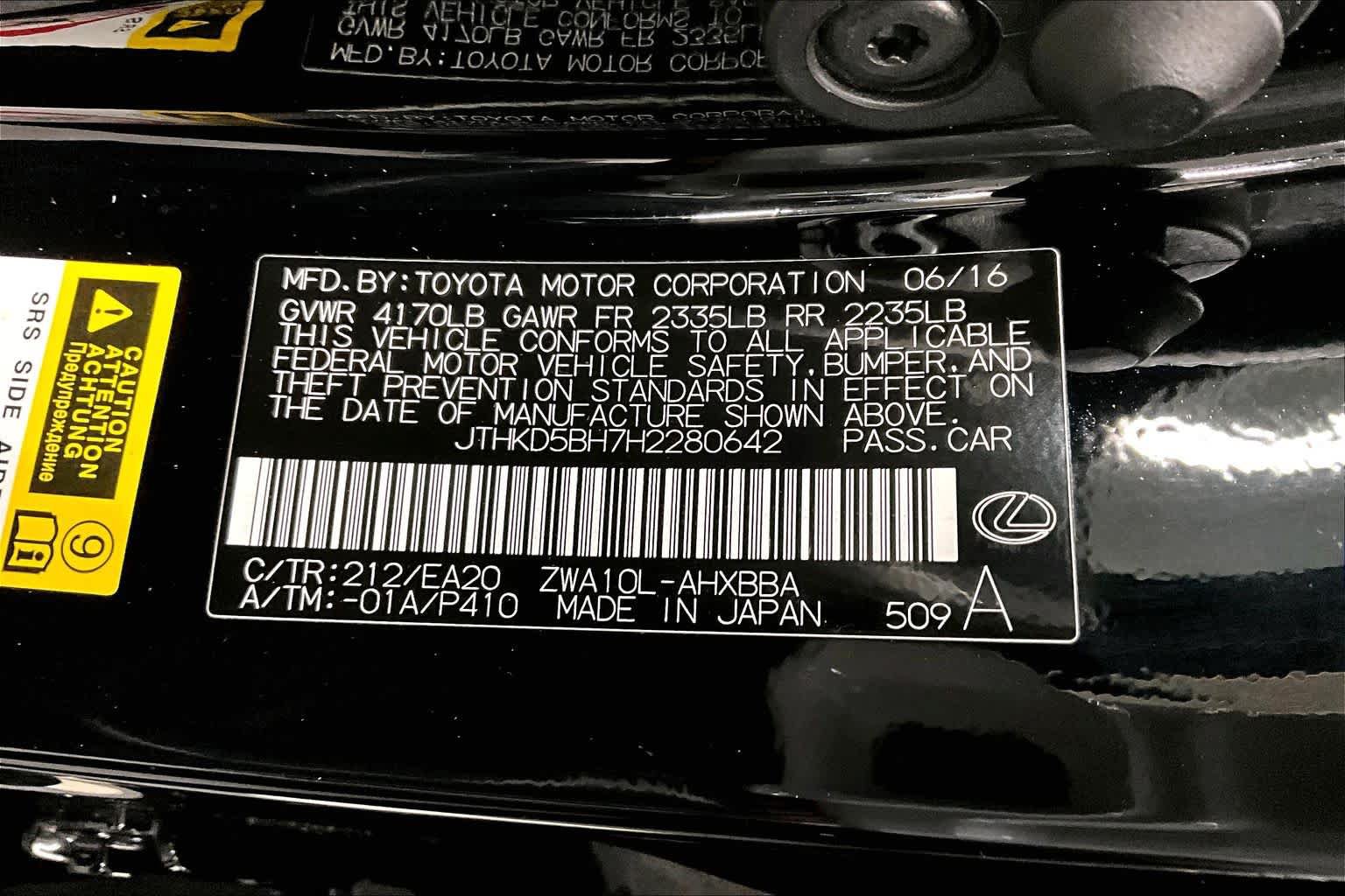 Used 2017 Lexus CT 200h w/ Navigation System Package FWD image 36