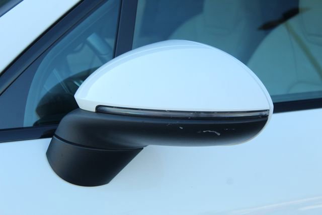 Certified 2023 Porsche Cayenne Platinum Edition image 14