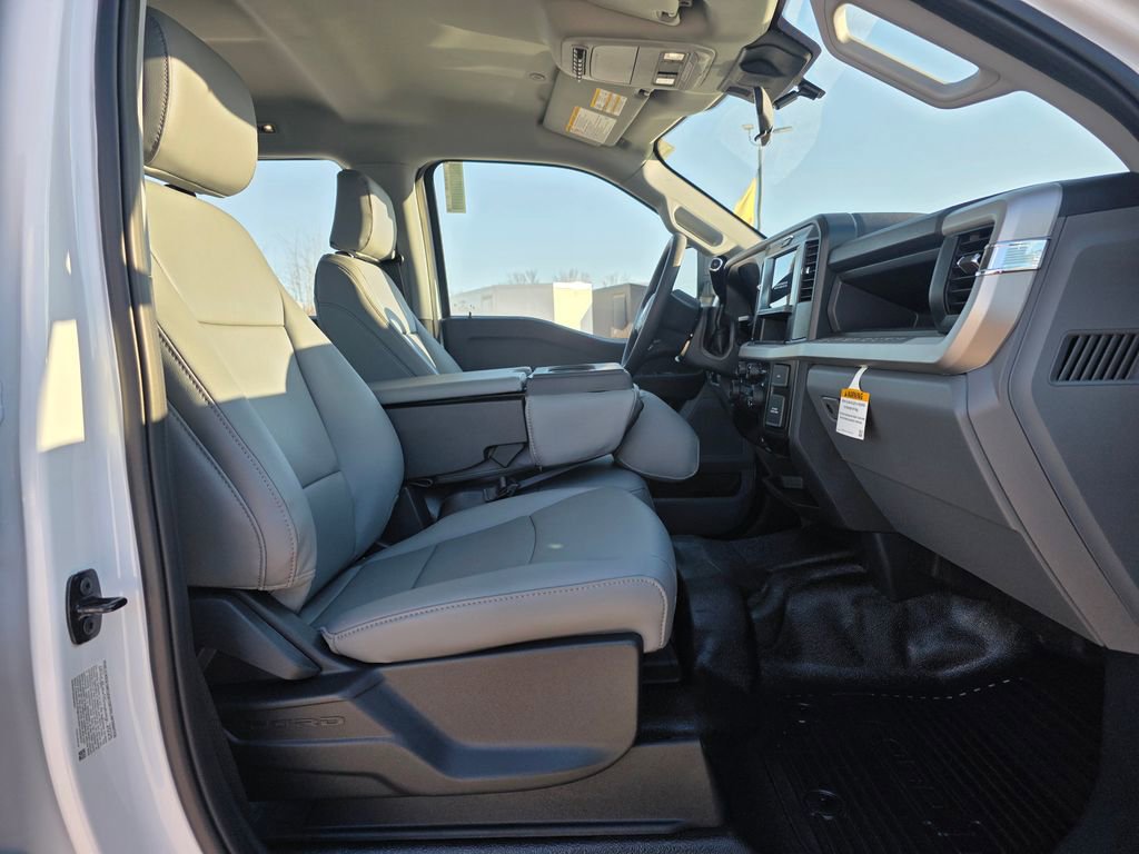 New 2026 Ford F350 XL w/ XL Chrome Package image 45