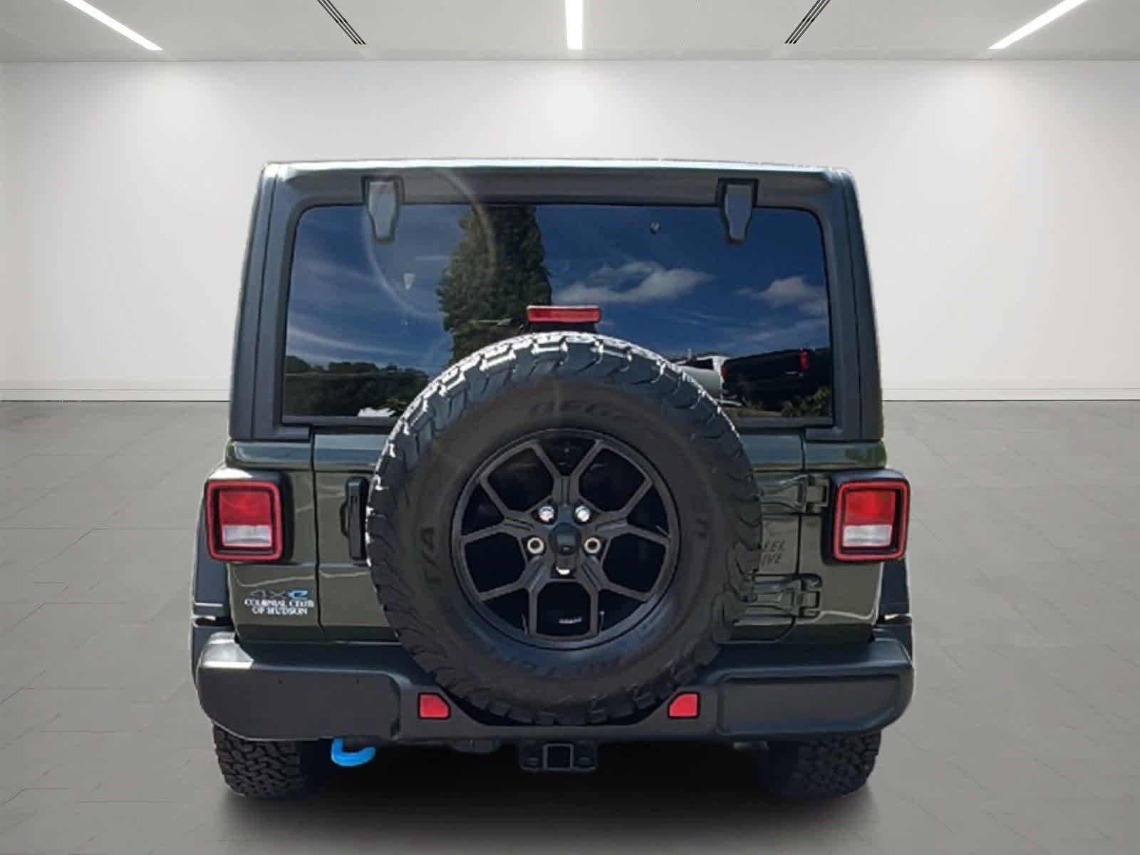 Used 2024 Jeep Wrangler Unlimited AWD/4WD image 4