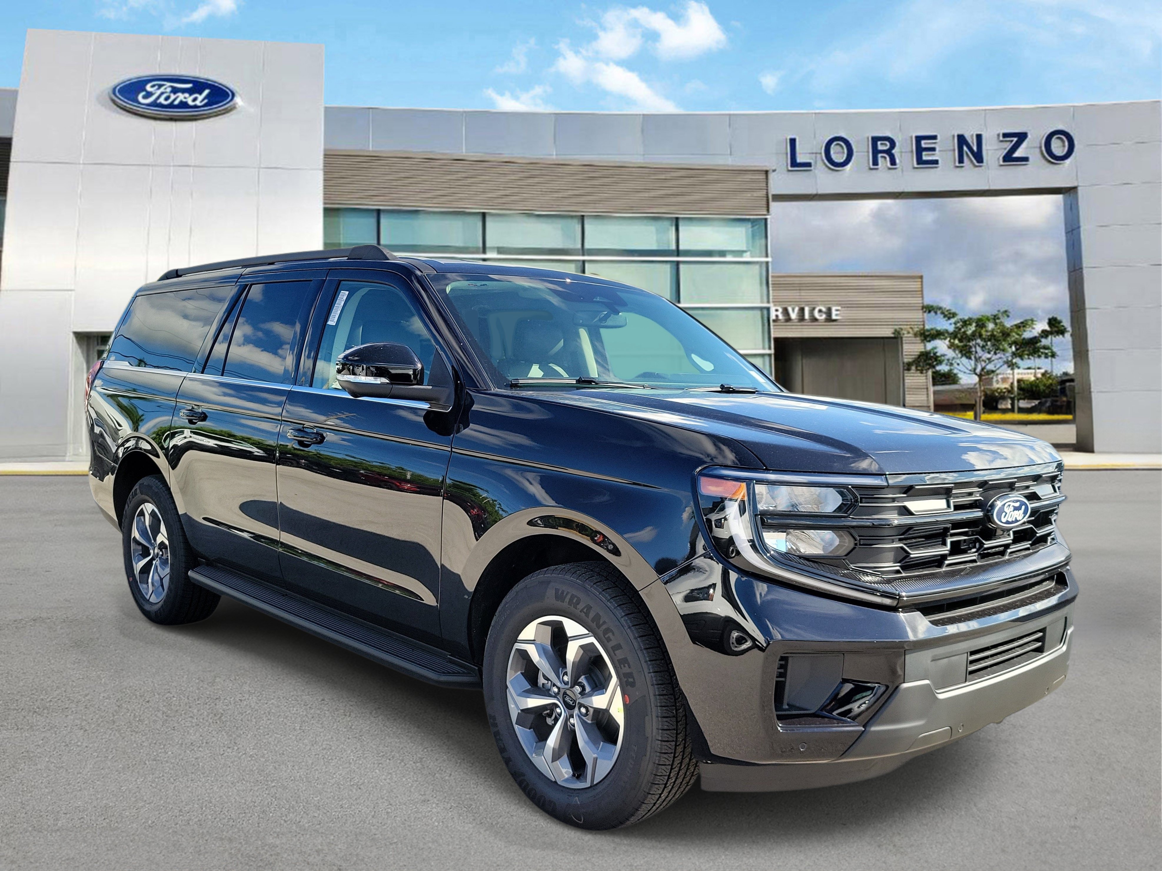 New 2027 Ford Expedition Max Active RWD image 3