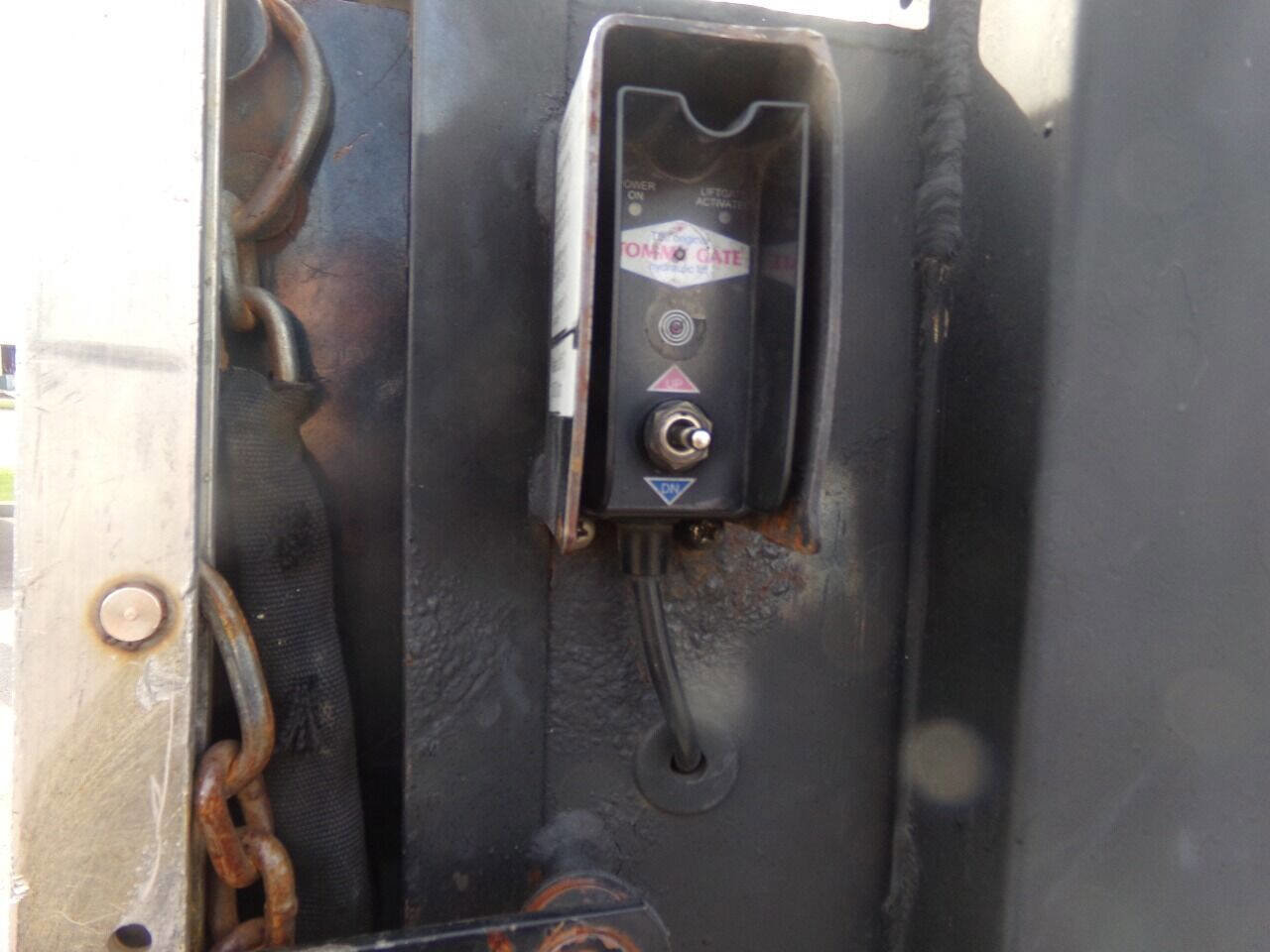 Used 2009 Chevrolet Express 3500 image 32