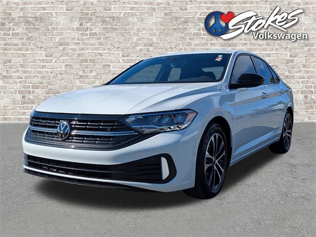 Used 2024 Volkswagen Jetta Sport image 8