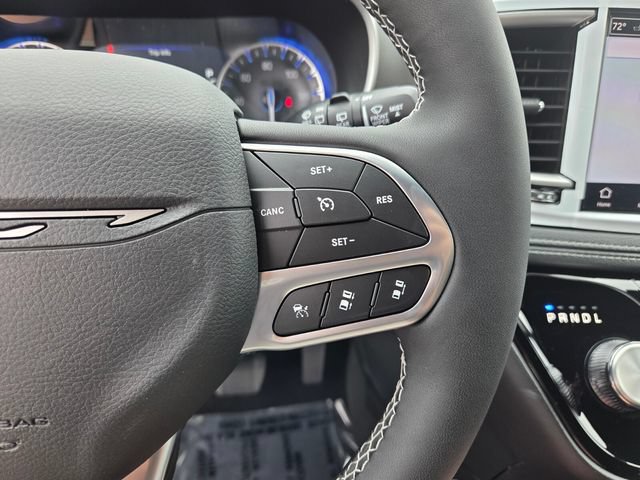 New 2027 Chrysler Pacifica Select FWD image 29
