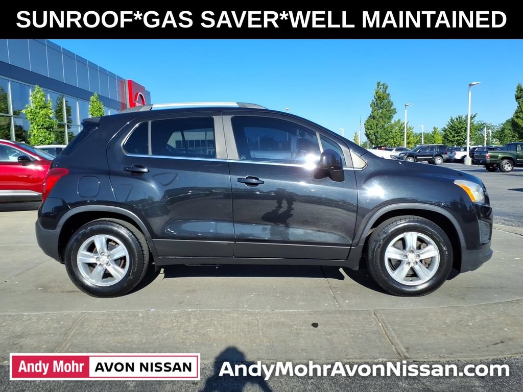 Used 2015 Chevrolet Trax LT w/ LT Sun and Sound Package FWD image 8