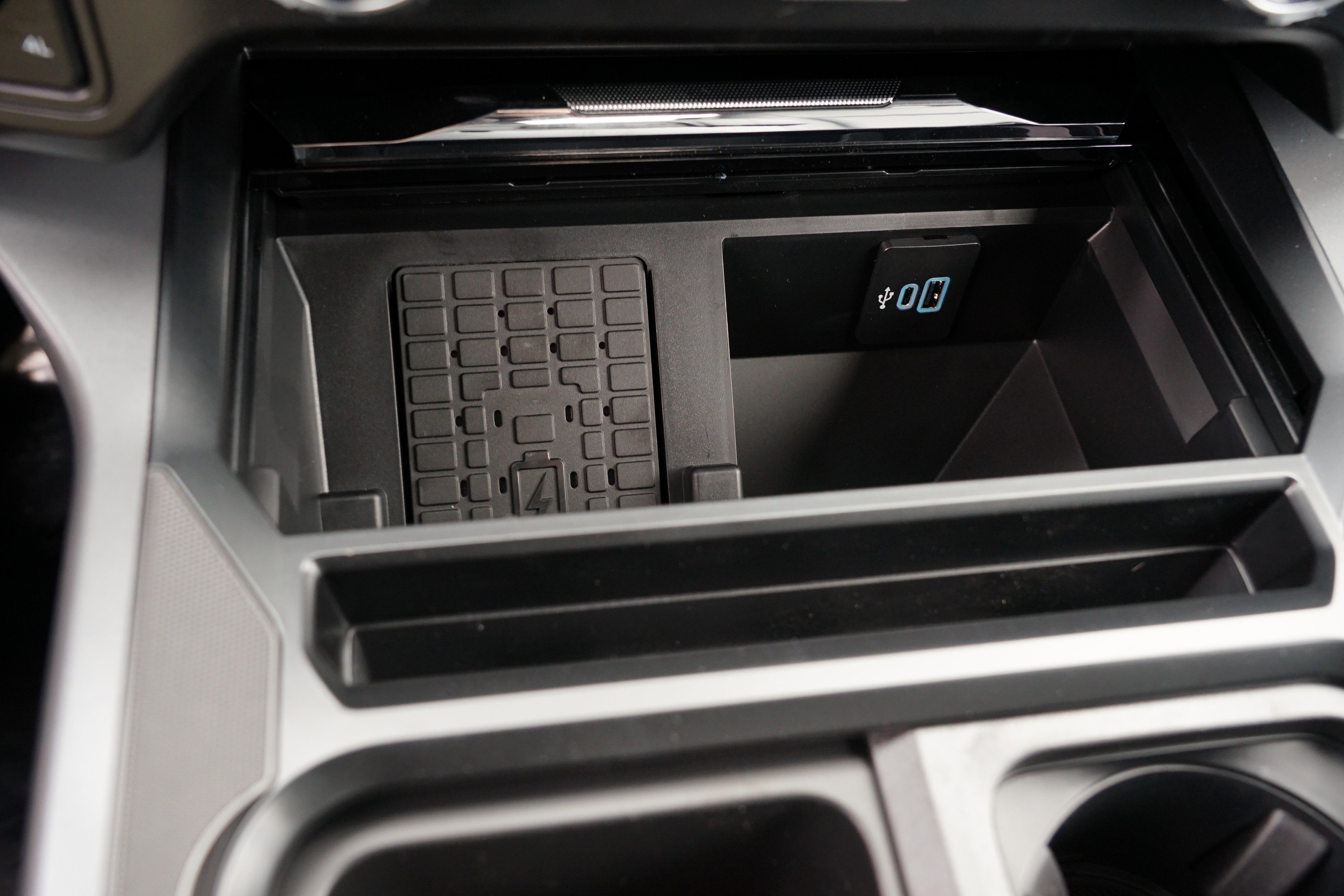 New 2026 Ford F350 Lariat w/ FX4 Off-Road Package image 25