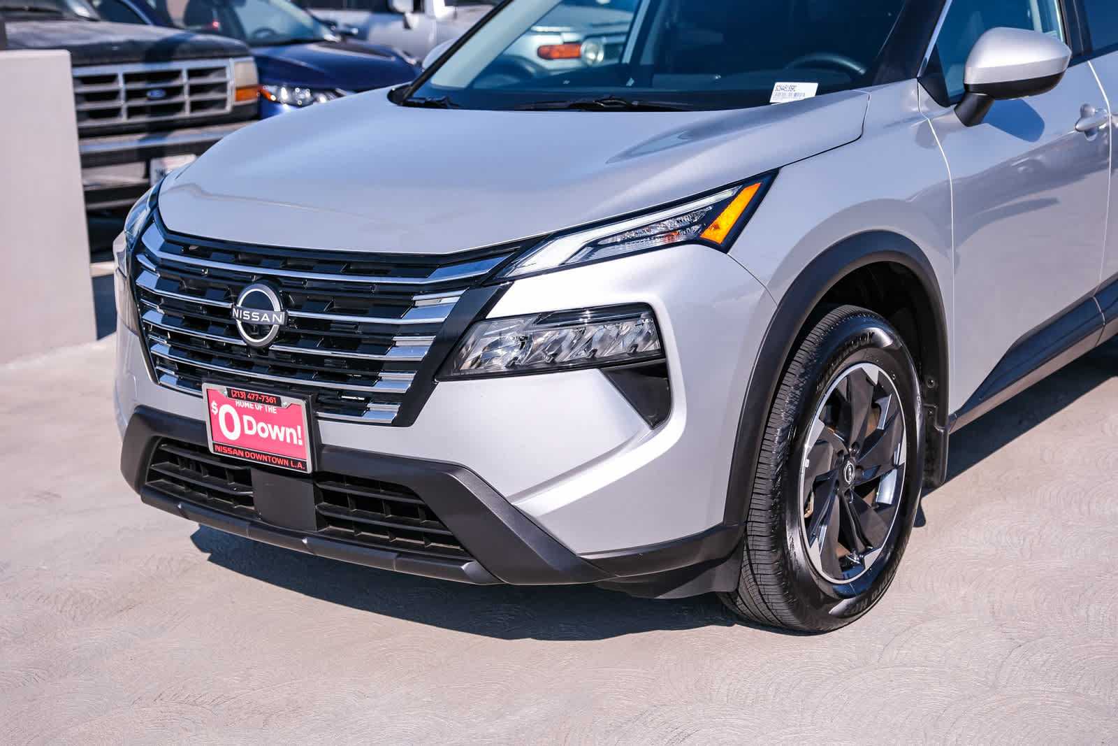 Used 2025 Nissan Rogue SV AWD/4WD image 11